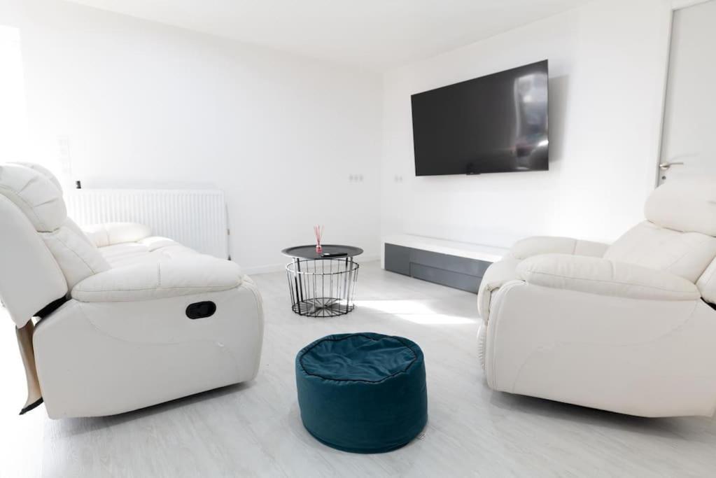 Appartement Entier 2 Chambres Chez Zarius Ати-Мон Екстериор снимка